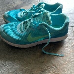 Womans Nike blue sneakers, size 11